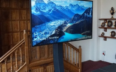 86in 4k LED monitor