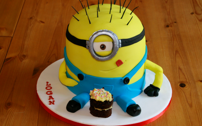 Minion Birthday Cake