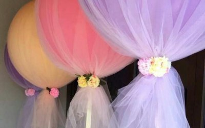 Tulle balloons with flowers