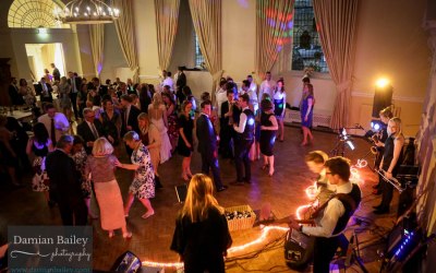 Crowd Dancing, wedding band