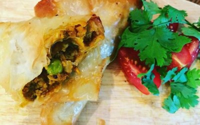 Keema ( soya mine ) and pea samosas