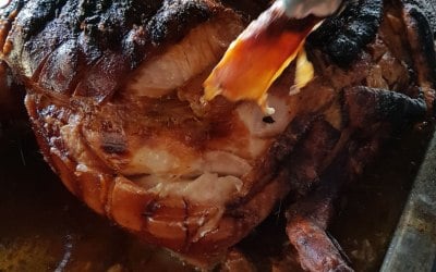 Slow cooked pork and crackling