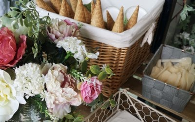 We use only the best waffle cones (gluten free available) and use bioplastic spoons made from veggies! Plus all our other sundries like the tubs and serviettes are biodegradable. Being as environmentally friendly as possible is at the heart of The Cornish Ice Trike. 