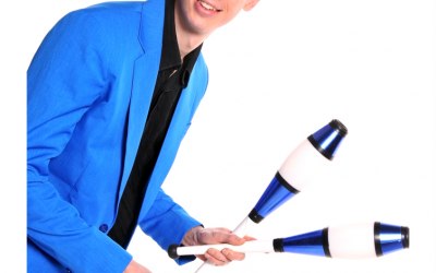 Comedy juggler