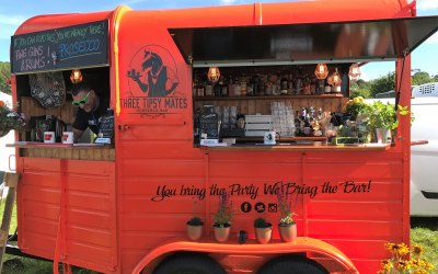 Three Tipsy Mates - Horsebox Bar & Events