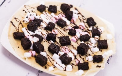 Muddy Choc - brownie, marshmellow, chocolate sauce