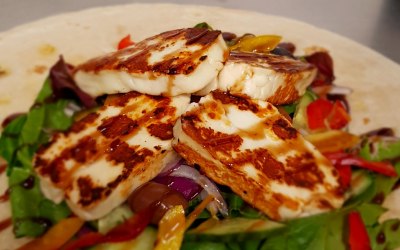halloumi salad