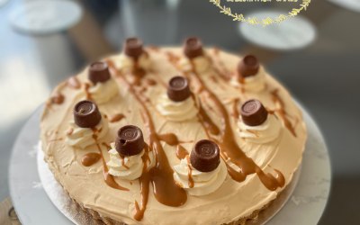 caramel rolo cheesecake 
