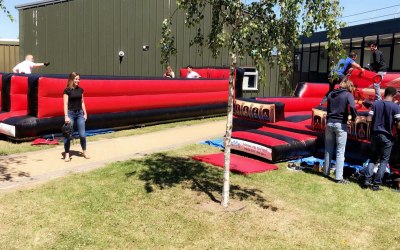 Bungee Run x Gladiator Inflatable 