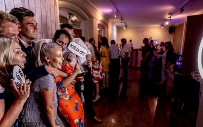 GIF Station - Weddings