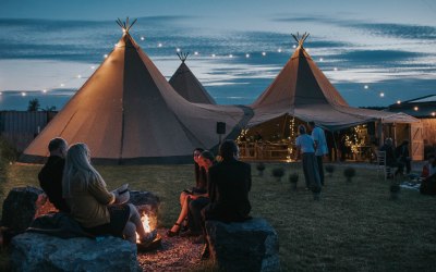 Tipi Festoons in actions
