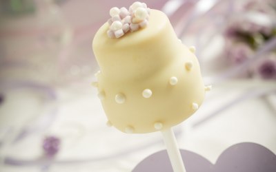 Wedding Cake Pop