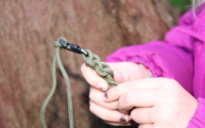 Paracord bracelets are great to make and even better to wear.  