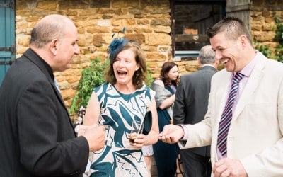 Wedding-magic during drinks prior to wedding breakfast