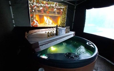 Islay Solid Hot Tub 