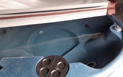 Skye Solid Hot Tub