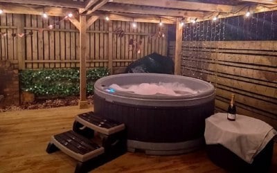Skye Solid Hot Tub