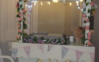 Diary Ice cream served from our unique hand cart for an evening wedding reception,decorated in shades of pink chosen by the bride