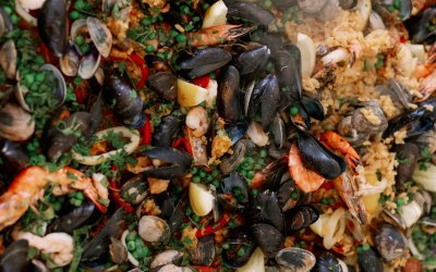 Our Big Pans are a very popular choice at weddings and private parties! We have a range of different menu options for our Big Pans. 
