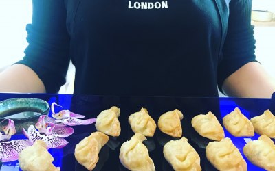 Our waitresses and our canapés are well presented 