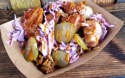 Smoked chicken with buttermilk coleslaw & mustard sauce