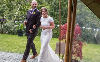 Natural wedding photography in a creative way