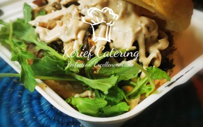 Pulled jerk chicken vetkoek 