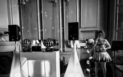 Dina Kelly wedding singer