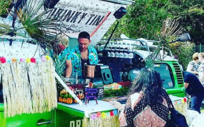 Hawian themed beach party 