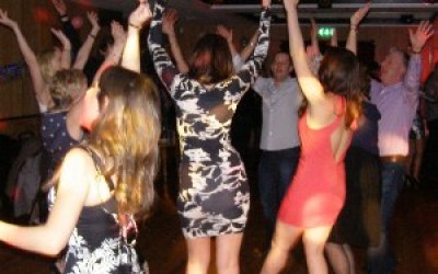 EVERYBODY DANCE NOW!!!