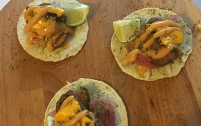 Cheese burger taco, burger sauce, pickled vegetables 