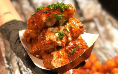 Gurt Buffalo Wings with Blue Cheese