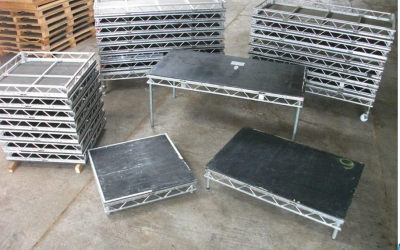 A wide range of staging 