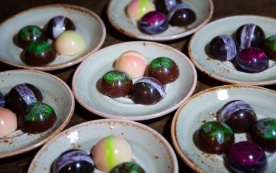 Petit four