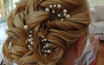Hair up on chin length hair