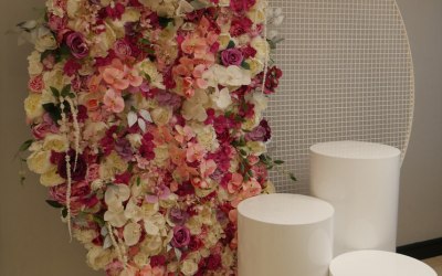 Lillian floral mesh screen & plinth trio