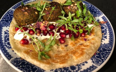 Pistachio falafel