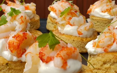 Mini Savory scons with crayfish and lemon creme fraiche