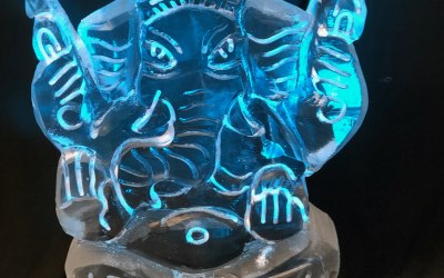 Asian Weddings a speciality with ice sculptures and chocolate fountains for up to 4000 guests!!! - 8 Northumberland Avenue, London