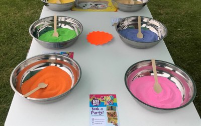 Sand art table setting
