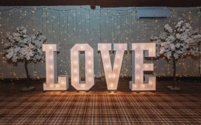 White LOVE letters