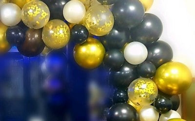 Black & gold garland 40th birthday 