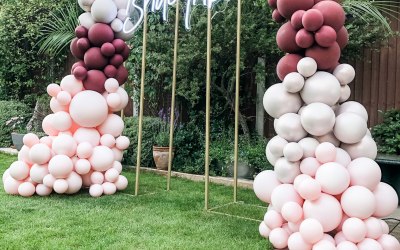 Balloon backdrop and neon