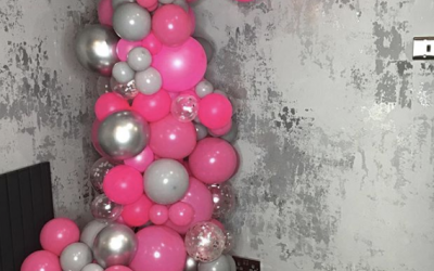 Balloon garland for shop opening