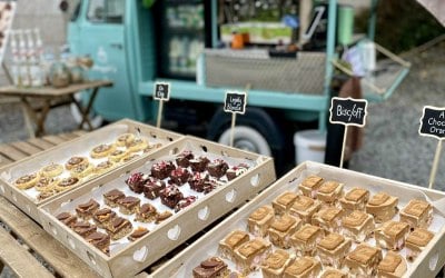 Wedding with sweet treats 