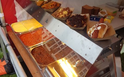 Display unit with food display