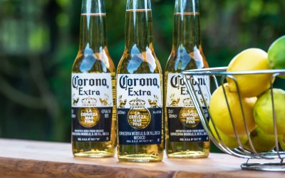 Mobile pop-up bar for hire