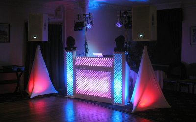 Almost White Set In For Christmas & New Year Residency