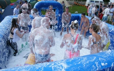        Wow! Foam Parties
