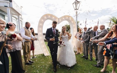 9ft Love Arch